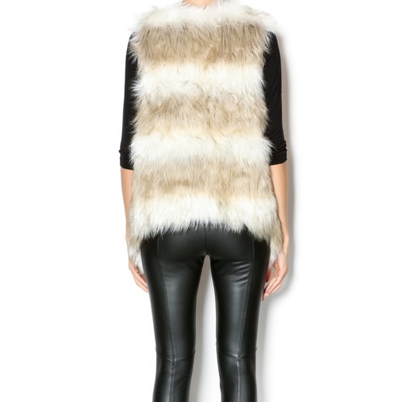 Anthropologie - Skies Are Blue Faux Fur Vest in Cream & Tan (NWT) - Picture 4 of 11